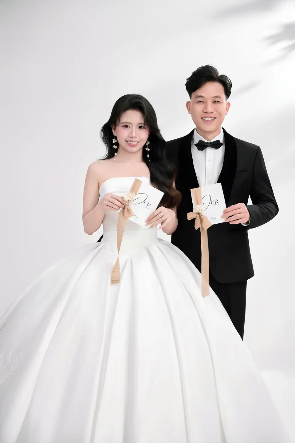 Quỳnh Anh và Nguyễn Thành cầm lời thề hẹn ước